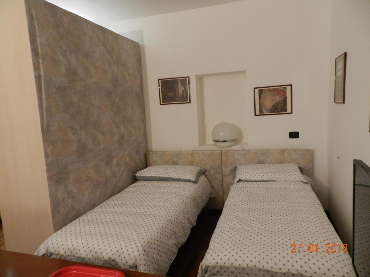 Cosy Central Flat Bergamo Bagian luar foto