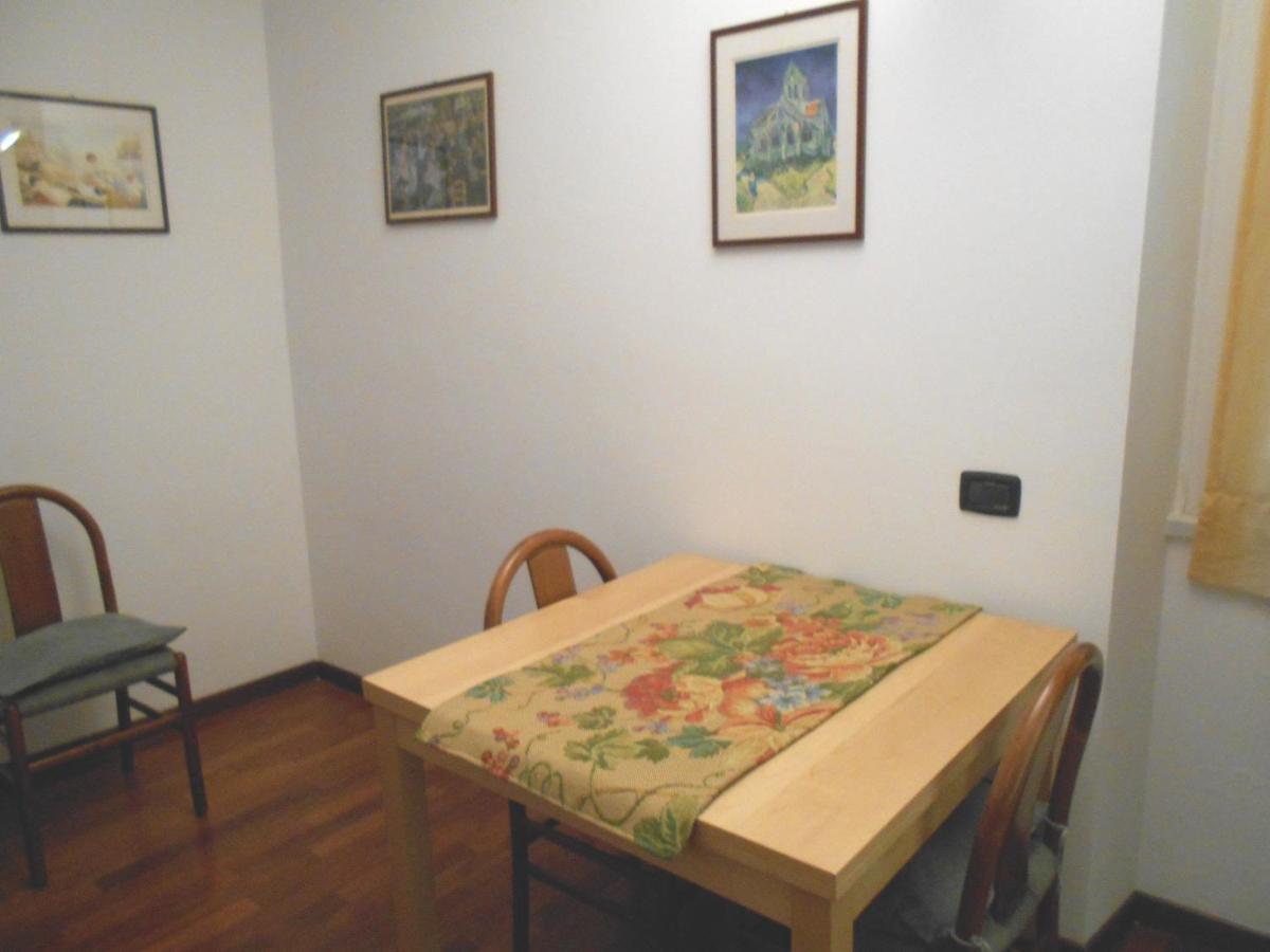 Cosy Central Flat Bergamo Bagian luar foto